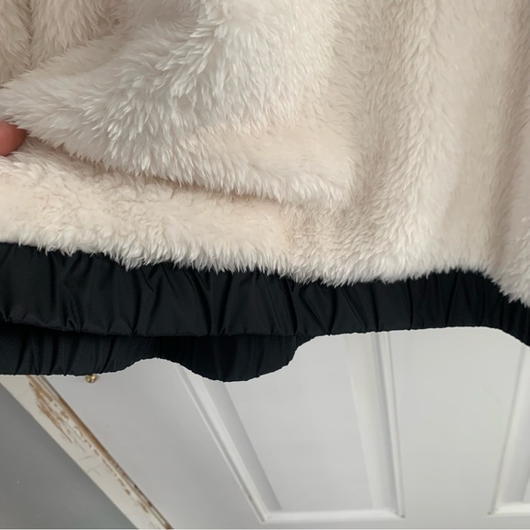 UGG NIKO SHERPA CREWNECK PULLOVER - Picture 5 of 9